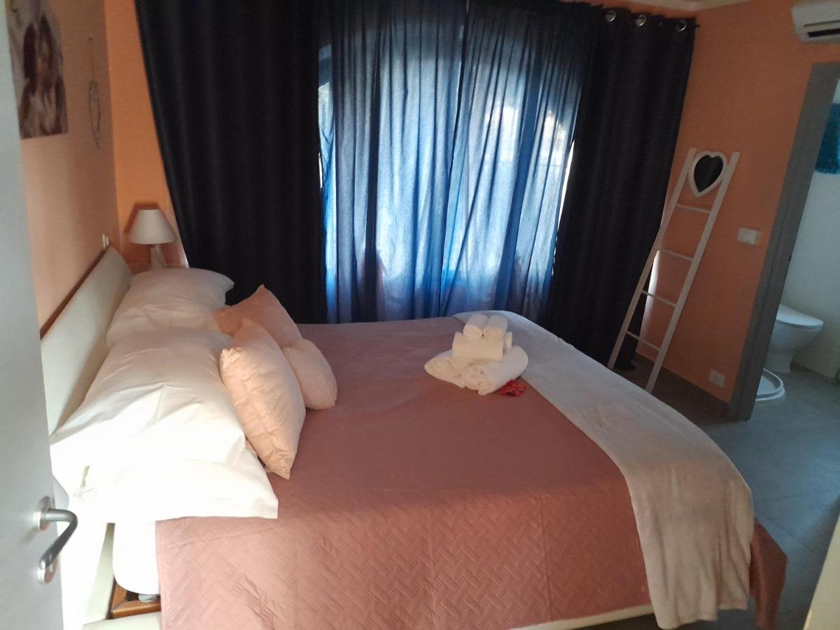 Villa La Magnolia - Private Beach Access, Garden, Views Lazise Exterior photo