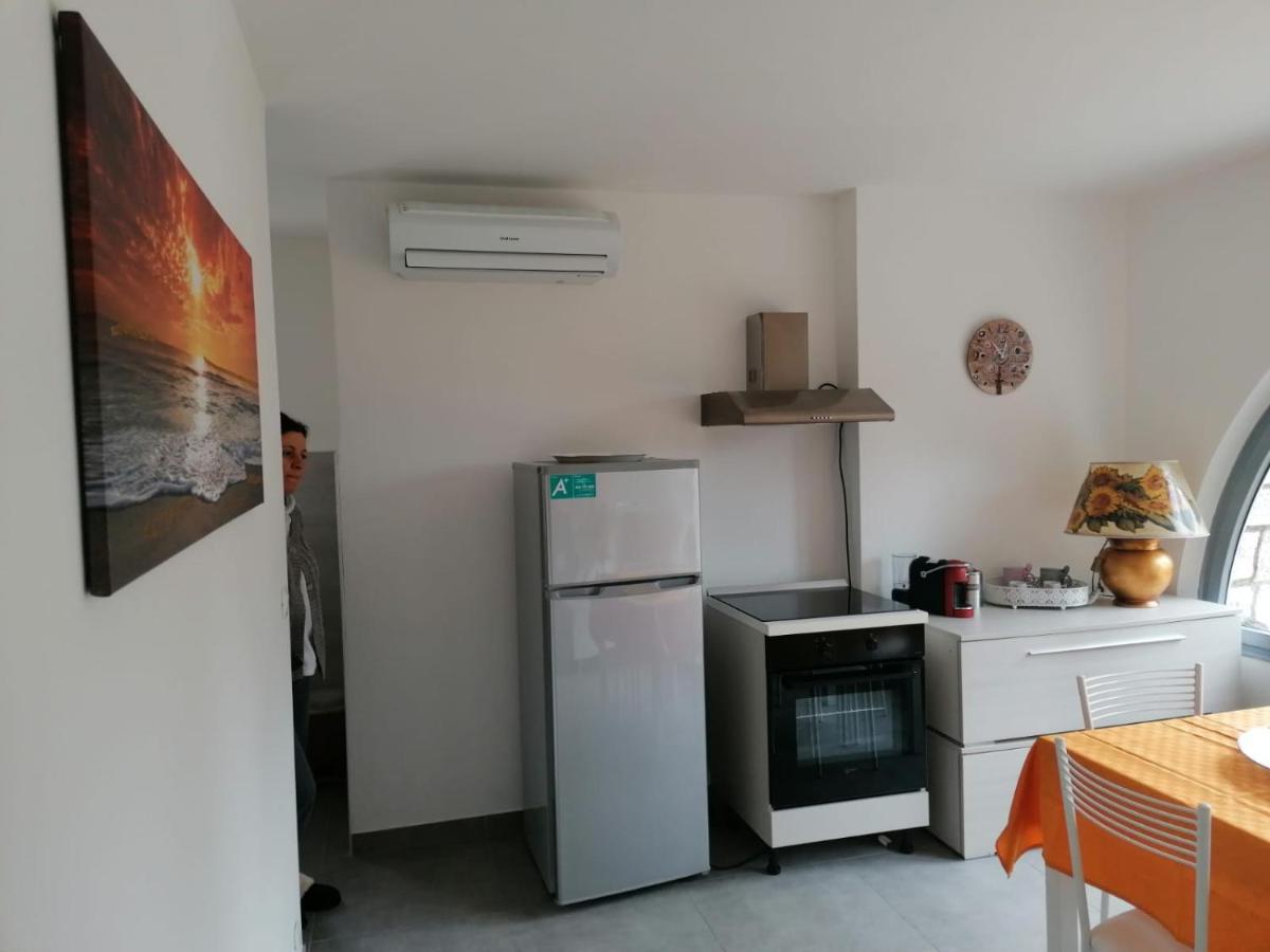 Villa La Magnolia - Private Beach Access, Garden, Views Lazise Exterior photo
