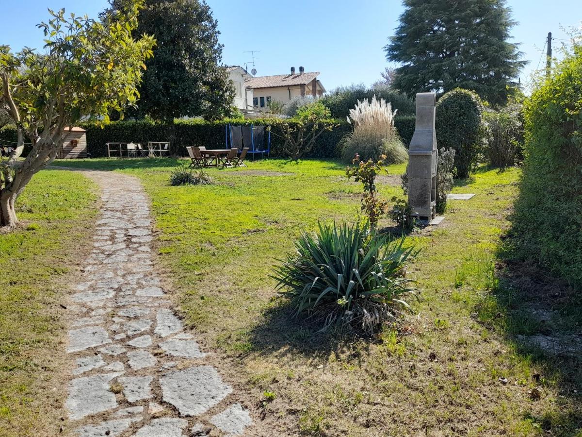 Villa La Magnolia - Private Beach Access, Garden, Views Lazise Exterior photo
