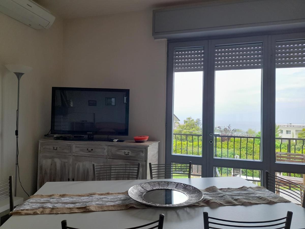 Villa La Magnolia - Private Beach Access, Garden, Views Lazise Exterior photo