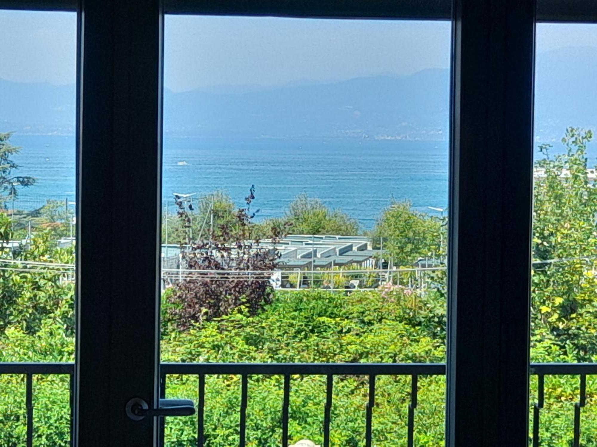 Villa La Magnolia - Private Beach Access, Garden, Views Lazise Exterior photo