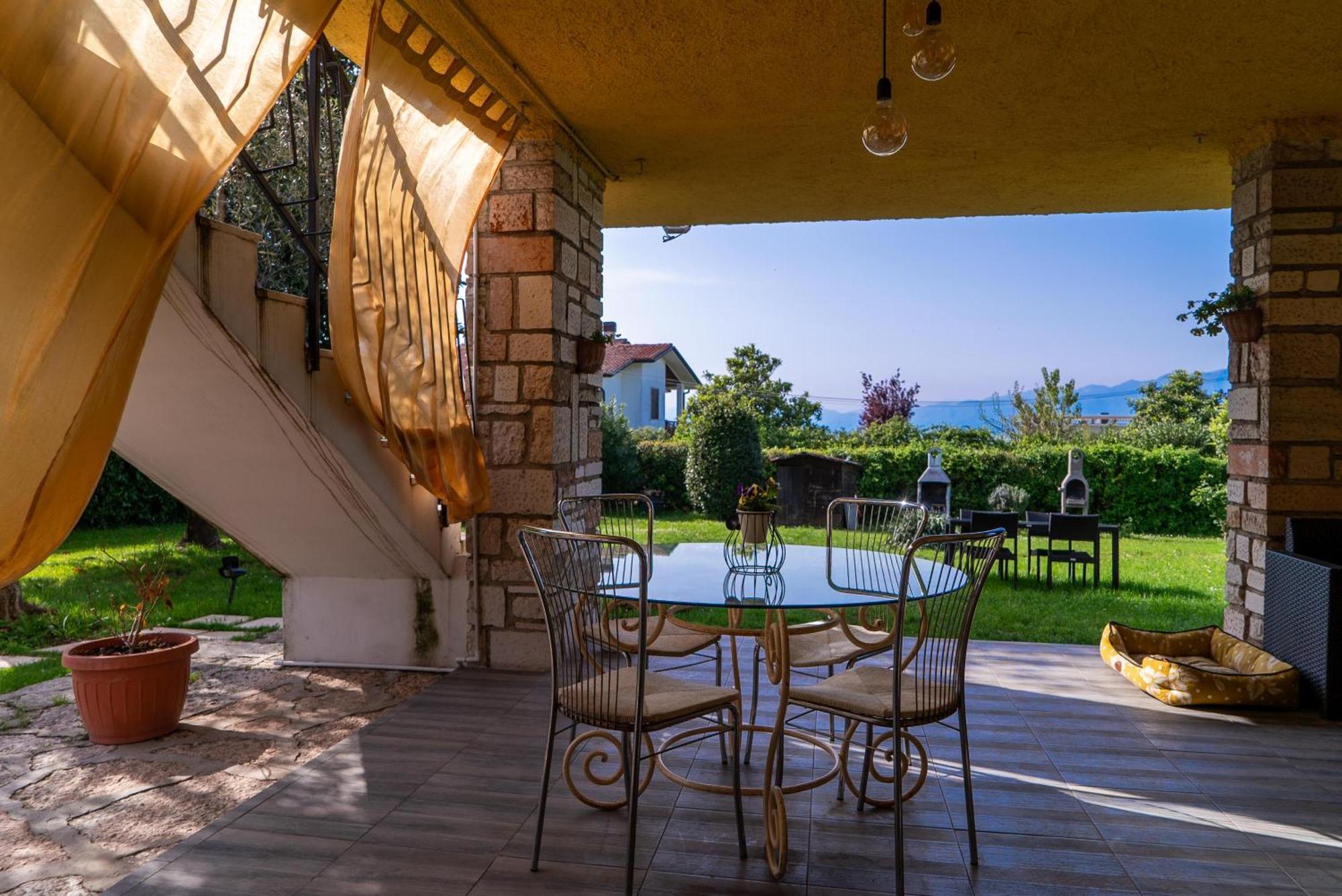 Villa La Magnolia - Private Beach Access, Garden, Views Lazise Exterior photo